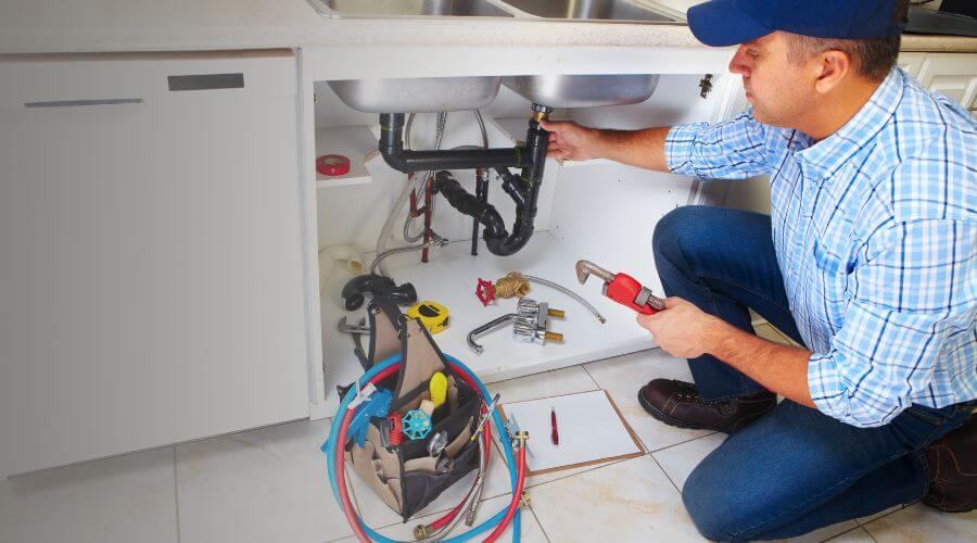 Expert burst pipe repair services in Mound Bayou, MS